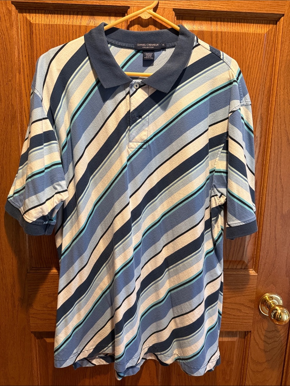 Daniel Cremieux Striped Blue & White Diagonal Polo
